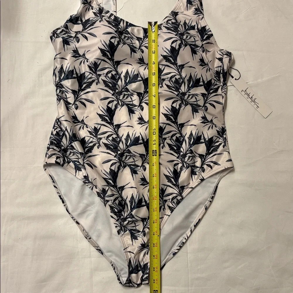 Nicole Miller Resortwear Leaf Pattern Women's One Piece Swimsuit SZ 1X NWT